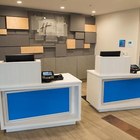 Holiday Inn Express & Suites - Louisville N - Jeffersonville By Ihg Εξωτερικό φωτογραφία